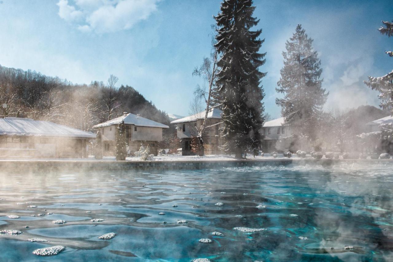 Ostrova Holiday Village Beli Osŭm Exteriör bild